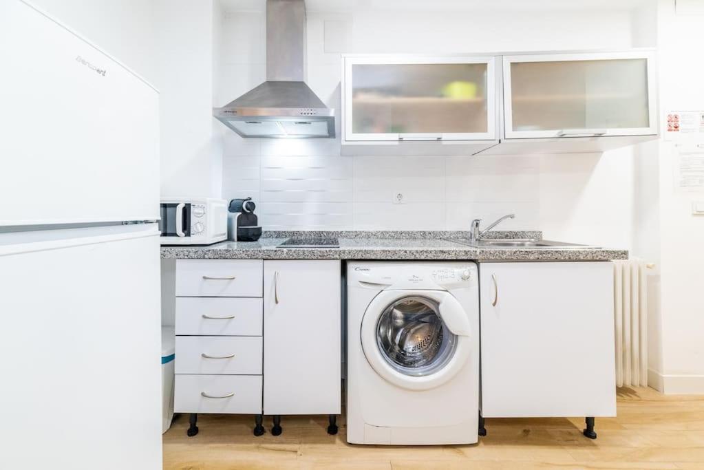 Apartamento Pedro Antonio Parking Gratis — Fotos 3